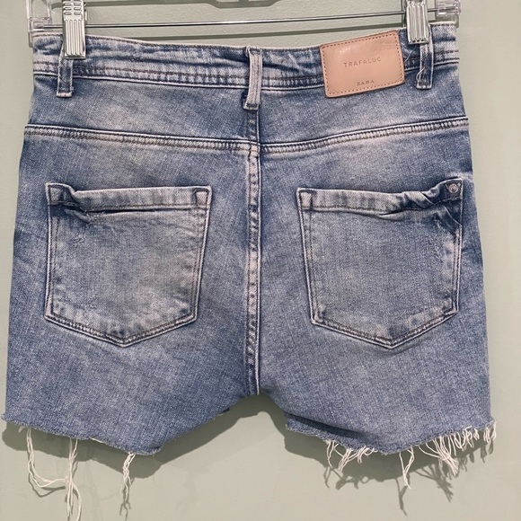 Zara Trafaluc Denim High waisted cutoff shorts - Picture 2 of 5